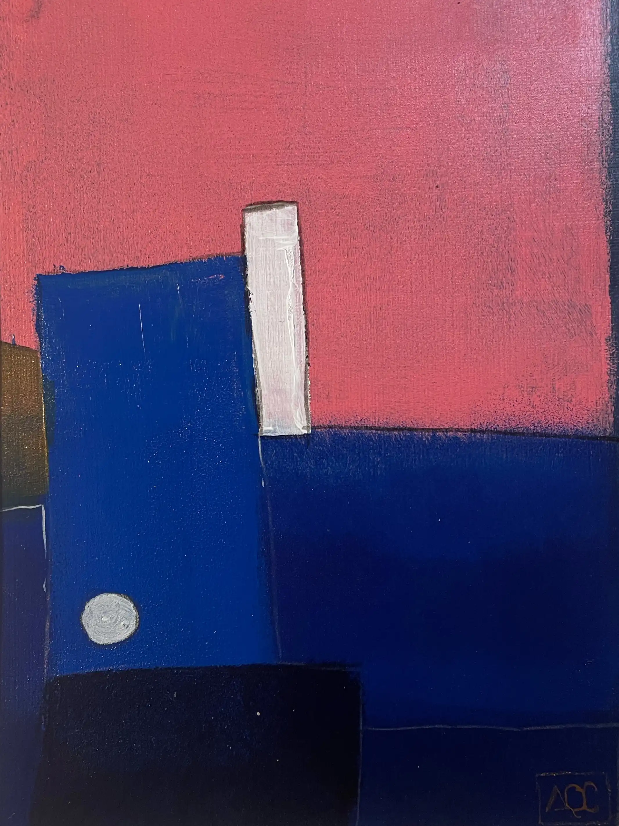 Peinture acrylique : formes géométriques rouge-orange et violet avec accent blanc sur fond rose et bleu