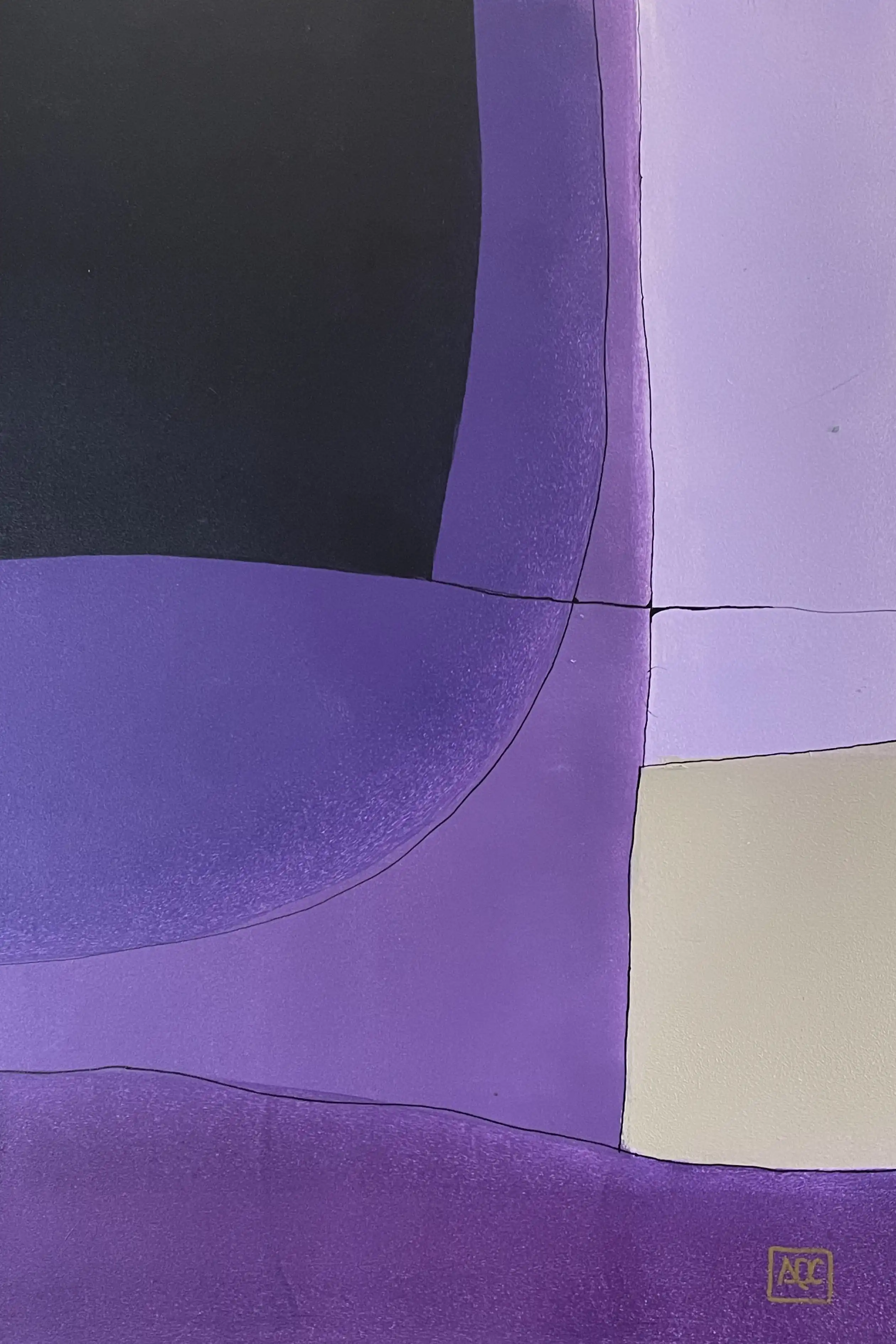 Peinture acrylique avec tons violets dominants et formes géométriques dans un arrangement de couleurs pourpre, gris et crème