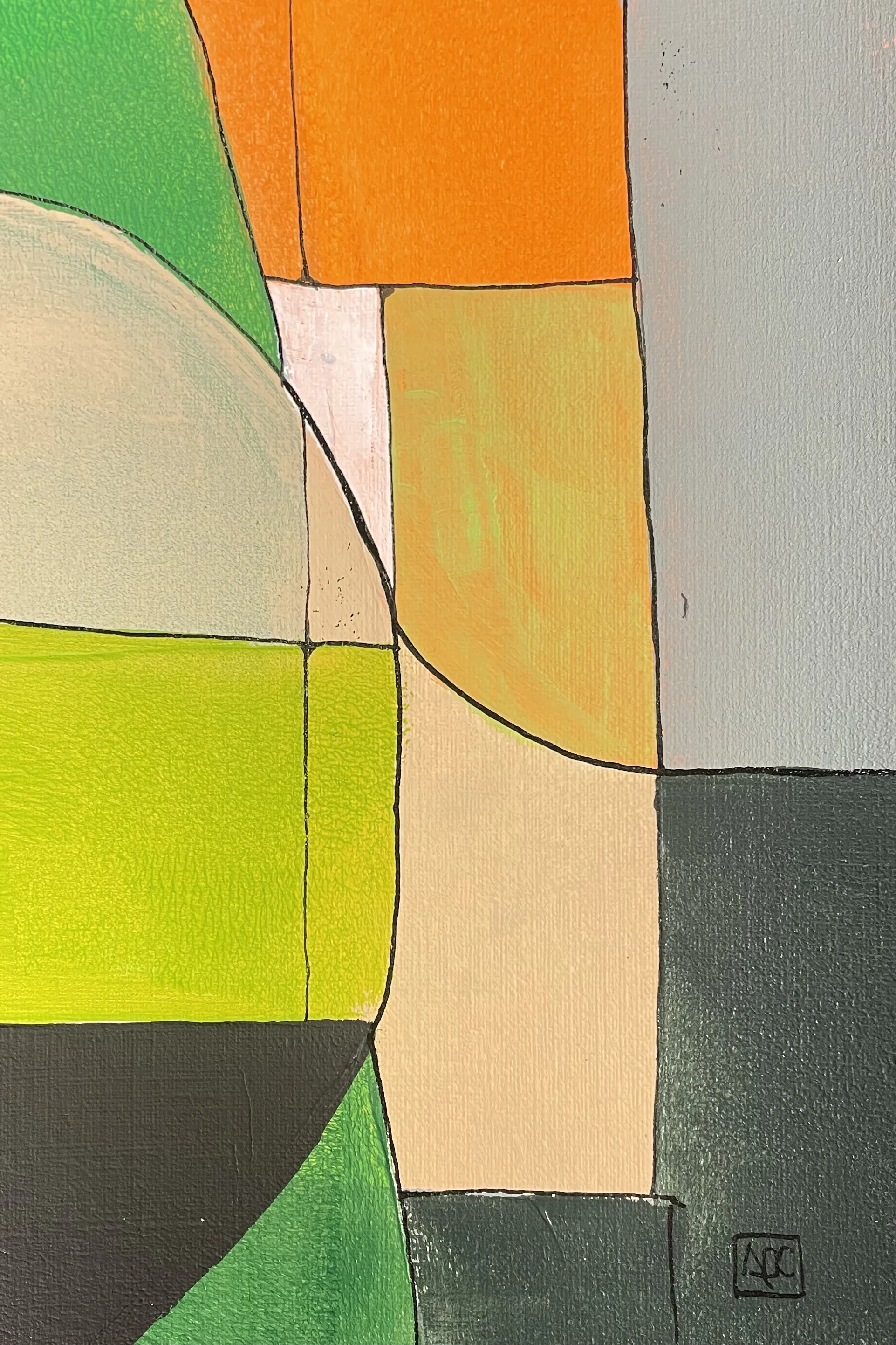 Peinture acrylique avec sections géométriques en tons jaunes, oranges et verts entrecoupées de formes courbes