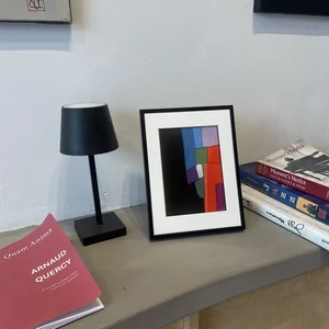 2 rue des Prêtres-Saint-Germain-l'Auxerrois - Paris 1, 00h20 — table & lampe · PP #1