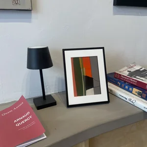 Rue de Rennes - Paris 6, 11h20 — table & lampe · PP #1