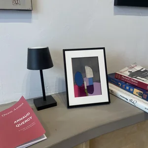Rue des Barres - Paris 4, 08h00 — table & lampe · PP #1