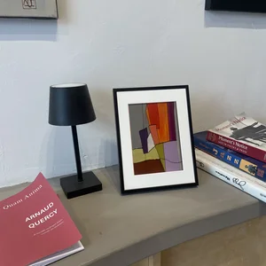 Rue du Bac - Paris 7, 15h00 — table & lampe · PP #1