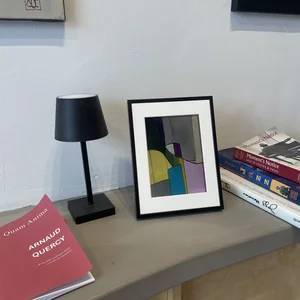 Rue Saint-Antoine - Paris 4, 06h20 — table & lampe · PP #1